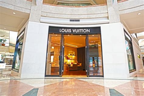 louis vuitton perfume indonesia|Louis Vuitton plaza senayan.